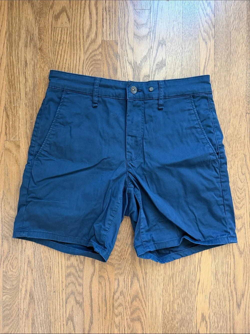 DK sapphire standard chino short